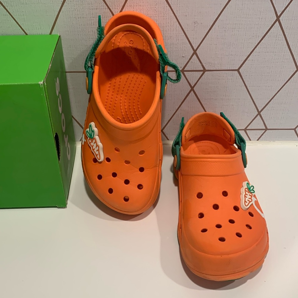 Crocs Carrots Clogs - Picture 2 of 13